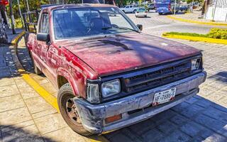 puerto escondido Oaxaca Mexiko 2023 Mexikaner abholen LKW Auto suv 4x4 aus Straße Fahrzeuge Mexiko. foto