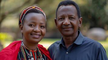ai generiert lächelnd Paar mit traditionell afrikanisch Kleidung draußen foto