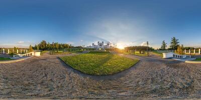 nahtlos kugelförmig 360 hdri Panorama mit Blick auf Wiederherstellung von das historisch Schloss oder Palast im gleichwinklig Projektion foto