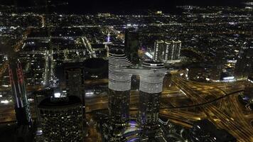 Dubai - - vereinigt arabisch Emirate, Dezember 9, 2023. Antenne Aussicht von Yachthafen Bucht Sand Erholungsort. Aktion. atemberaubend Panorama- Aussicht von Nacht Dubai. foto