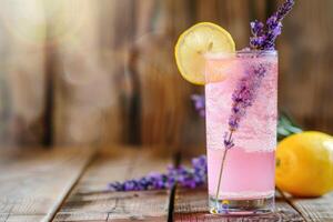 ai generiert Rosa Lavendel Limonade mit ein Scheibe von Zitrone, Provence Stil, Raum zum Text foto