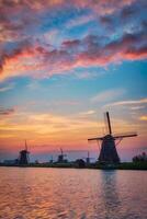 Windmühlen beim kinderdijk im Holland. Niederlande foto