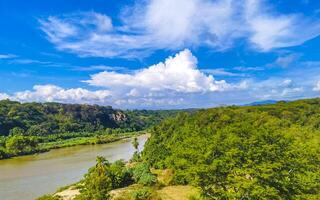 tropisch Fluss See Wasser im puerto escondido Mexiko. foto