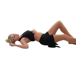 schlank attraktiv blond kaukasisch Frau liegend im schwarz Rock foto