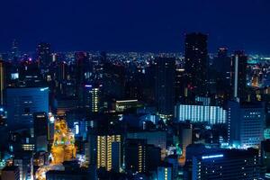 ein Nacht Panorama- Stadtbild im Osaka foto