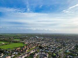 Antenne Aussicht von bedford Stadt von Bedfordshire, England Vereinigtes Königreich während windig und wolkig Tag. April 5., 2024 foto