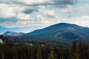 Landschaft im Berge Karpaten Ukraine foto