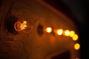 Dachgeschoss warm Nacht Lampe retro Jahrgang Stil foto