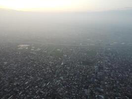 oben Sicht. areal Aussicht von Stadt lahore auf 17.07.2023 foto