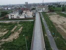 Antenne Aussicht von hoch Wege im Stadt lahore von Pakistan auf 17.07.2023. foto