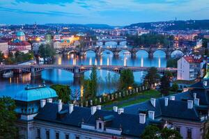 Abend Aussicht von Prag Brücken Über Moldau Fluss foto