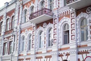 Fragment von ein Haus mit alt Barock Fenster foto