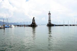 Lindau Hafen mit das Leuchtturm, Bodensee, Deutschland foto