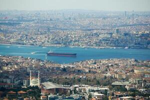 arial Aussicht von Bosporus und Istanbul Stadt foto