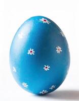 Ostern Ei isoliert auf Weiß Hintergrund. foto