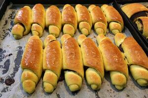 Brot und Bäckerei Produkte sind verkauft im ein Bäckerei im Israel. foto