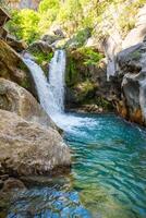 Sapadere Schlucht mit Kaskaden von Wasserfälle im das Stier Berge in der Nähe von Alanya, Truthahn foto