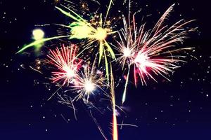 abstrakter Hintergrund. Feuerwerk-Kreis-Unschärfe. bunt zum Feiern. Hintergrund festliches neues Jahr