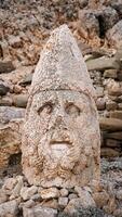 Antiquität ruiniert Statuen auf Nemrut Berg im Truthahn. uralt Königreich von commagene im Süd Osten Truthahn. foto