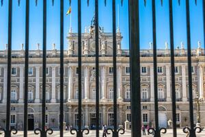 das königlich Palast von Madrid Palacio echt de Madrid, offiziell Residenz von das Spanisch königlich Familie beim das Stadt von Madrid, Spanien. foto