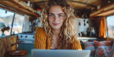 ai generiert Frau Sitzung im Bus suchen beim Laptop foto