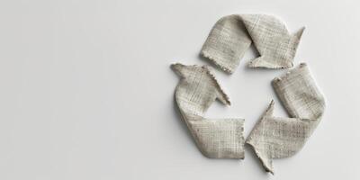 texturiert Sackleinen recyceln Symbol auf Weiß Hintergrund Öko Bewusstsein foto