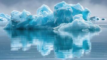 Eisberg schwebend im Wasser mit mehrere Eisberge foto