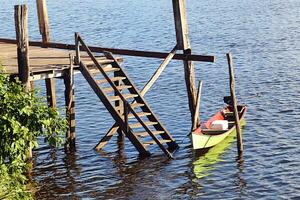 Boot verankert draußen das Haus auf das tocantins Fluss foto