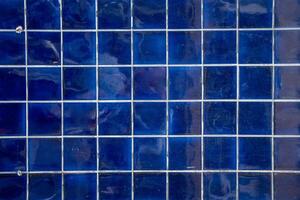 dunkel Blau Fliese Wand, abstrakt Muster Mosaik Hintergrund, texturiert Mauer oder Fußboden foto