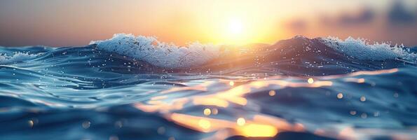 das Sonne Dips unten das Horizont, Gießen ein warm glühen Über das Ozean Wellen foto