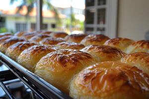 pao de queijo Brasilianer Käse Brot im das Küche Tabelle Fachmann Werbung Essen Fotografie foto