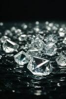 Diamanten auf ein schwarz Oberfläche mit Wasser foto