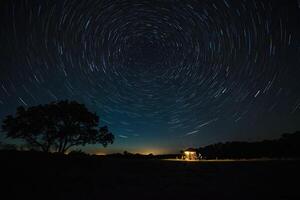 Star Wanderwege Über das Campingplatz foto