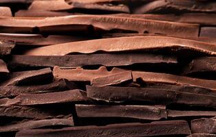 Textur gebrochen Schokolade Bar, Süss Snack zum Dessert foto