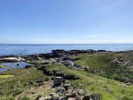 ein Aussicht von das Insel von arran im Schottland auf ein sonnig Tag foto