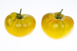 frische gelbe Tomaten auf weißem Hintergrund. Studiofoto. foto