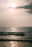 Abend Zeit auf das Meer Strand foto