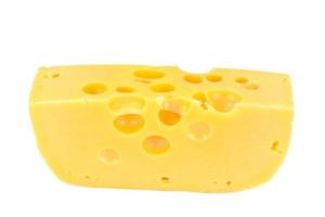Schweizer Käse isoliert auf weißem Hintergrund foto