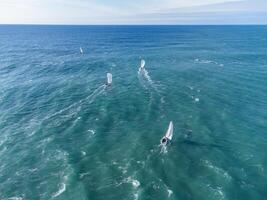 Segelboot beim Antenne, olympisch Park, Fischt Stadion, Russland Sotschi foto