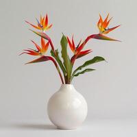 zeitgenössisch Keramik Vase zeigt an ein Gruppe von Vögel von Paradies im blühen. foto