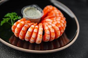 Garnele bereit zu Essen frisch Kochen Vorspeise Mahlzeit Essen Snack auf das Tabelle Kopieren Raum Essen Hintergrund rustikal foto