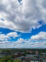 hoch Winkel Aussicht von Wolverhampton Stadt von Metropolitan- Bezirk im das Westen Mittelland, England, vereinigt Königreich. kann 4., 2024 foto