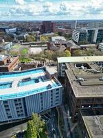 Antenne Aussicht von Gebäude beim Stadt Center und Innenstadt von Coventry Stadt von England vereinigt Königreich. März 30., 2024 foto