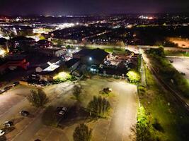 Nacht Antenne Aussicht von beleuchtet historisch zentral bedford Stadt von England Vereinigtes Königreich. April 5., 2024 foto