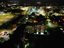 Nacht Antenne Aussicht von beleuchtet historisch zentral bedford Stadt von England Vereinigtes Königreich. April 5., 2024 foto