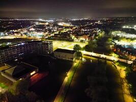 Nacht Antenne Aussicht von beleuchtet historisch zentral bedford Stadt von England Vereinigtes Königreich. April 5., 2024 foto