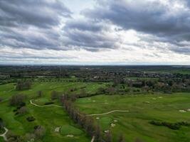 Antenne Aussicht von zentral denham Grün London Stadt von England vereinigt Königreich. April 3., 2024 foto