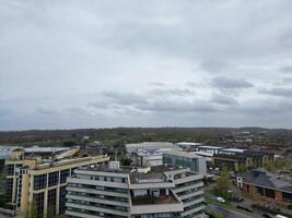 Antenne Aussicht von Abonnieren London Stadt von England großartig Großbritannien während wolkig und windig Tag. April 4., 2024 foto