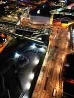 Antenne Nacht Aussicht von beleuchtet Stadt Center Gebäude von Birmingham zentral Stadt von England vereinigt Königreich. März 30., 2024 foto