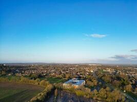 hoch Winkel Aussicht von Park und Reiten Bus Bahnhof beim Dornenhügel Oxfordshire England vereinigt Königreich während Sonnenaufgang. März 23., 2024 foto